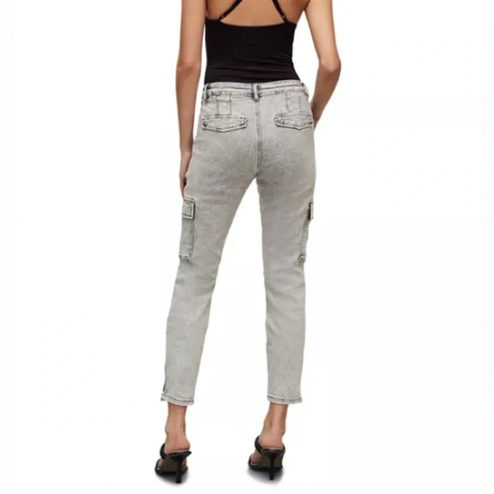 NWOT ALLSAINTS Duran Mid Rise Skinny Cargo Pants in Snow Grey - Size W28